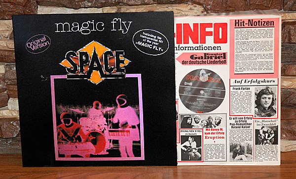 Space_1977.jpg.02c00e07a6cd36896476a7c145a66760.jpg